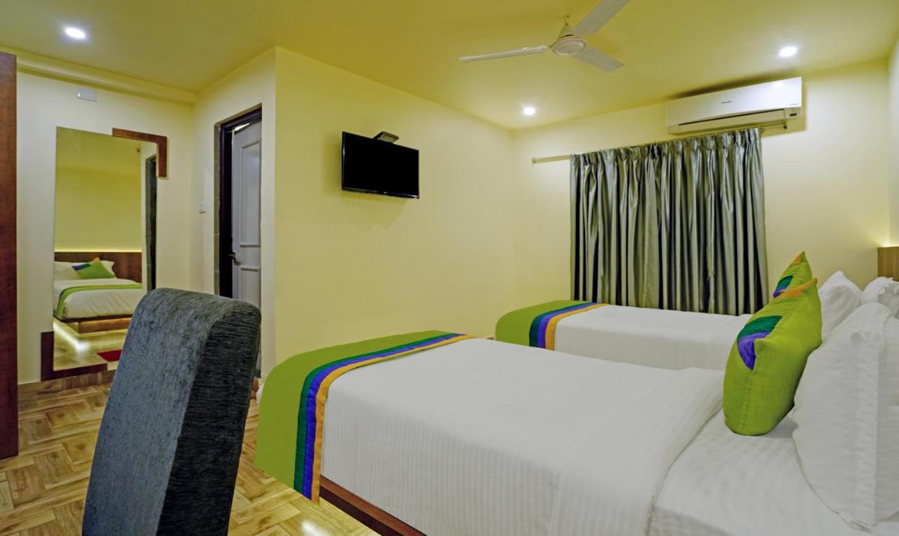 Treebo Golden Nest Hotel Bhubaneswar Exterior photo