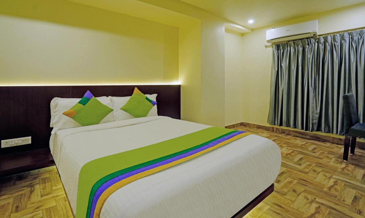 Treebo Golden Nest Hotel Bhubaneswar Exterior photo