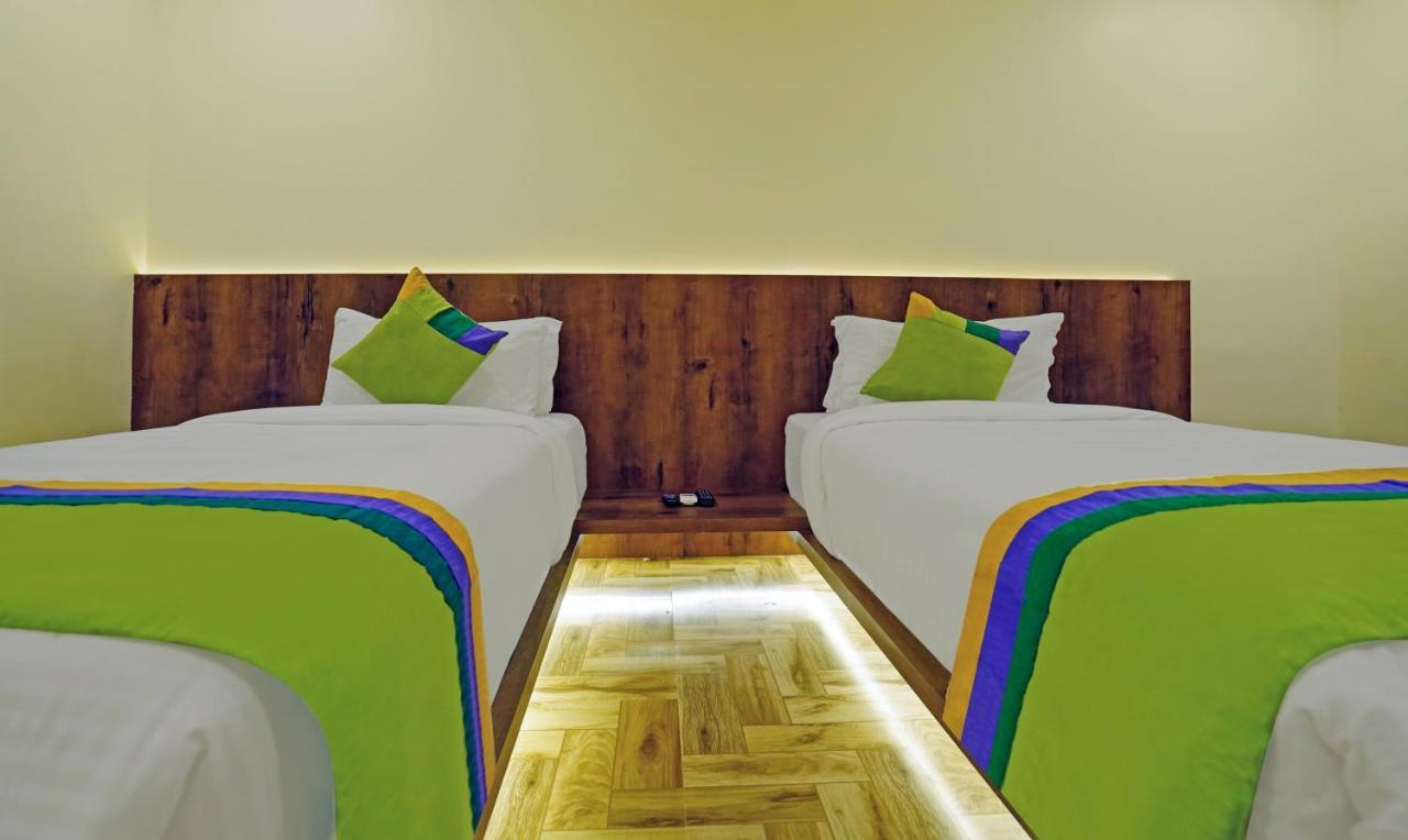 Treebo Golden Nest Hotel Bhubaneswar Exterior photo