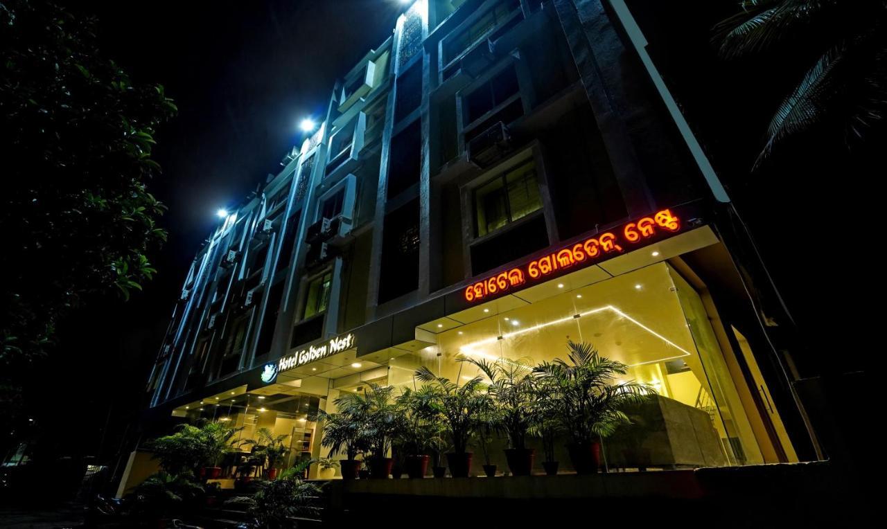 Treebo Golden Nest Hotel Bhubaneswar Exterior photo